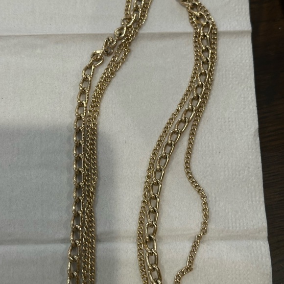 Vintage triple Gold Chain Necklace - Picture 6 of 16